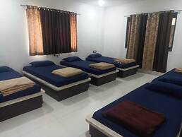 Hotel Bafna Lawn