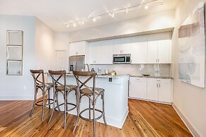 Upscale Condos and Penthouses Close to Canal & Bourbon St.