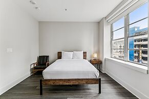 Upscale Condos and Penthouses Close to Canal & Bourbon St.