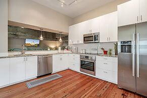 Upscale Condos and Penthouses Close to Canal & Bourbon St.