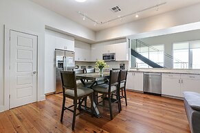 Upscale Condos and Penthouses Close to Canal & Bourbon St.