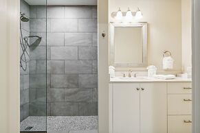 Upscale Condos and Penthouses Close to Canal & Bourbon St.