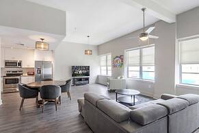 Upscale Condos and Penthouses Close to Canal & Bourbon St.