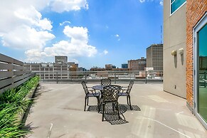 Upscale Condos and Penthouses Close to Canal & Bourbon St.