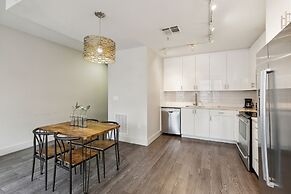 Upscale Condos and Penthouses Close to Canal & Bourbon St.