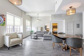 Upscale Condos and Penthouses Close to Canal & Bourbon St.