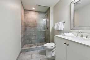 Upscale Condos and Penthouses Close to Canal & Bourbon St.