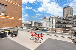 Upscale Condos and Penthouses Close to Canal & Bourbon St.