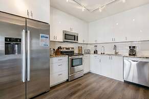 Upscale Condos and Penthouses Close to Canal & Bourbon St.