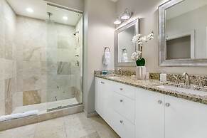 Upscale Condos and Penthouses Close to Canal & Bourbon St.