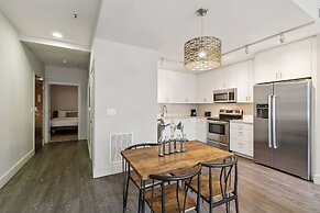 Upscale Condos and Penthouses Close to Canal & Bourbon St.