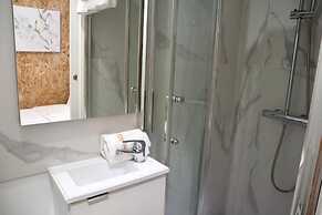 Amadora Boutique Hostel