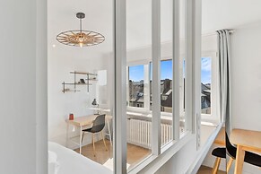 Brand New Retreat in Belair ID224