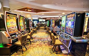 Walker's Bluff Casino Resort