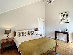 Vinhaticos House by Atlantic Holiday