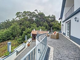 Vinhaticos House by Atlantic Holiday