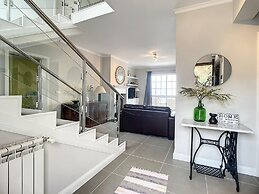Vinhaticos House by Atlantic Holiday