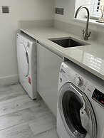 Impeccable 4-bed House in Trearddur Bay