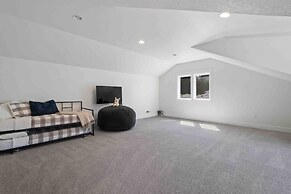 Prestine and Comfortable Home