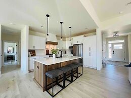 Prestine and Comfortable Home