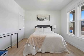 Prestine and Comfortable Home