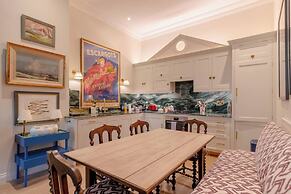 Luxurious & Stylish 2BD House - Bayswater!