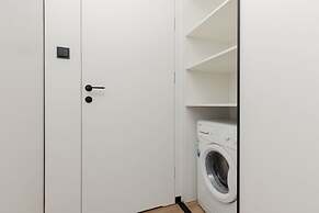 Piaseczno Stylish Apartment by Renters