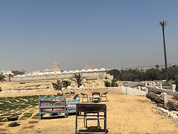 Camp Pyramids View Hotel