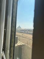 Camp Pyramids View Hotel