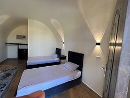 Camp Pyramids View Hotel