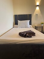 Camp Pyramids View Hotel