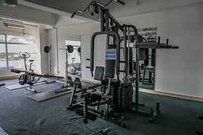 Fancy And Nice 2Br At Gading Greenhill Apartment