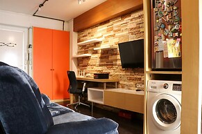 Spacious And Comfort Stay Studio At Green Bay Pluit Apartment