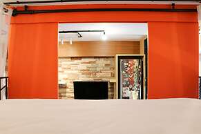 Spacious And Comfort Stay Studio At Green Bay Pluit Apartment