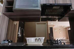 Spacious Studio With Extra Room At Grand Asia Afrika Apartment