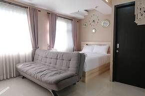 Spacious Studio With Extra Room At Grand Asia Afrika Apartment