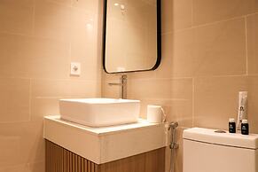 Best Deal And Cozy Studio At Daan Mogot City Apartment