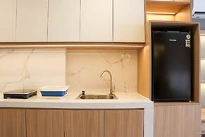 Best Deal And Cozy Studio At Daan Mogot City Apartment