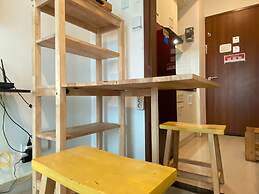 Modern And Homey Studio At Grand Kamala Lagoon Apartment