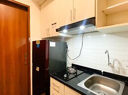 Modern And Homey Studio At Grand Kamala Lagoon Apartment