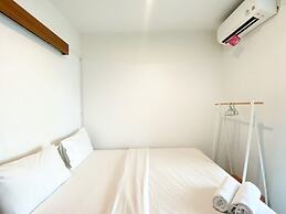 Modern And Homey Studio At Grand Kamala Lagoon Apartment