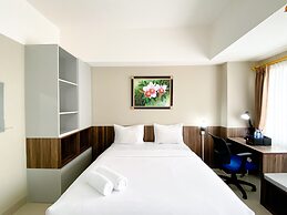 Cozy Stay Studio Apartment At Gateway Park Lrt City Bekasi