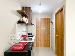 Cozy Stay Studio Apartment At Gateway Park Lrt City Bekasi