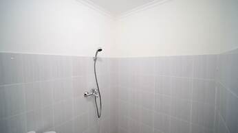 Compact And Tidy Studio At Puncak Dharmahusada Apartment