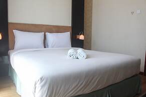 Warm 1Br Apartment (No Kitchen) At Marbella Suites Dago Pakar Bandung