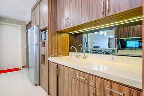 Comfort And Spacious 3Br Apartment At Casa Grande Residence