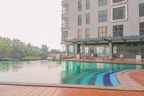 Comfortable And Homey 2Br Apartment At Royal Olive Residence