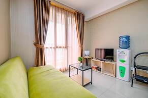 Comfortable And Homey 2Br Apartment At Royal Olive Residence