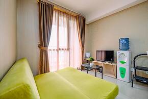 Comfortable And Homey 2Br Apartment At Royal Olive Residence