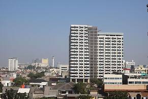 Simple And Homey 2Br Apartment At Grand Asia Afrika